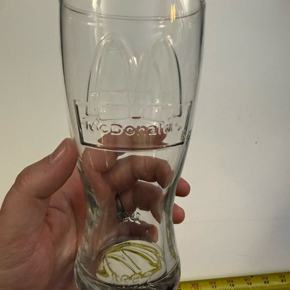 Clear Glass McDonald’s Tumbler with 1992 Engraving - Picture 2 of 3